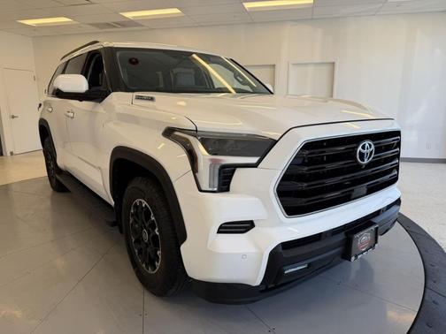 Ice Cap 2023 Toyota Sequoia SR5