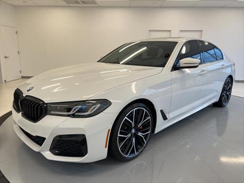 2022 BMW 530 i