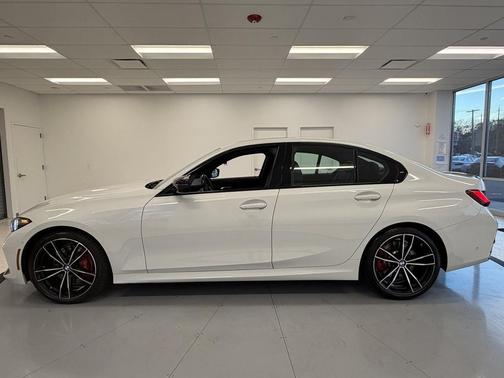 2023 BMW 330 xDrive