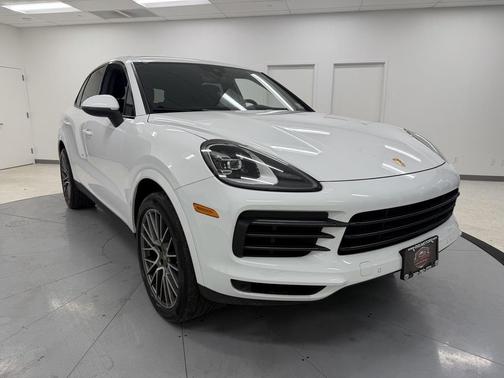 2023 Porsche Cayenne Platinum Edition