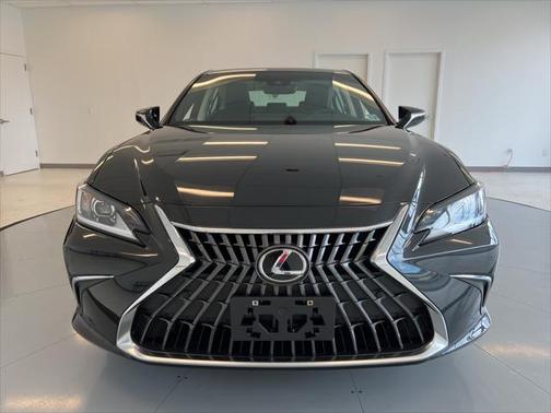2022 Lexus ES 350 Base
