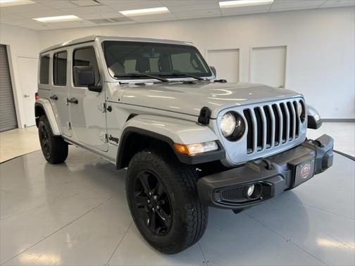 2023 Jeep Wrangler 4-Door Sahara Altitude