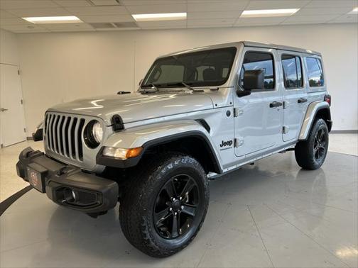 2023 Jeep Wrangler 4-Door Sahara Altitude