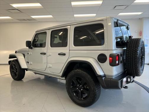 2023 Jeep Wrangler 4-Door Sahara Altitude