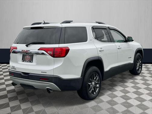 2017 GMC Acadia SLT-1