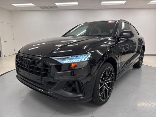 2021 Audi Q8 55 Premium Plus