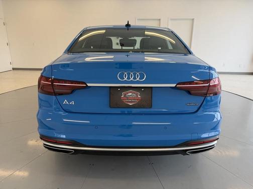 2022 Audi A4 45 S line Premium Plus