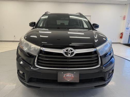 2015 Toyota Highlander LE