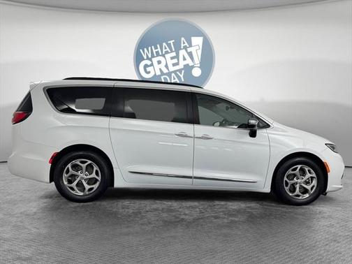 2023 Chrysler Pacifica Limited