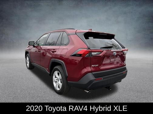 2020 Toyota RAV4 Hybrid XLE