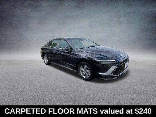Abyss Black 2026 Hyundai SONATA SE