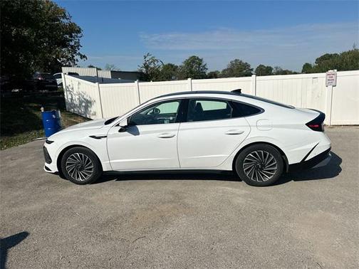 2024 Hyundai SONATA Hybrid Limited