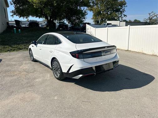 2024 Hyundai SONATA Hybrid Limited