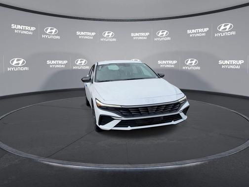 2025 Hyundai ELANTRA HEV SEL Sport