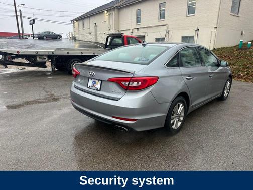 2016 Hyundai SONATA SE