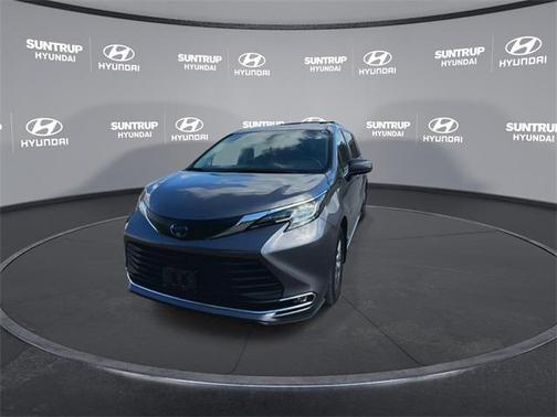 2021 Toyota Sienna XLE 7 Passenger