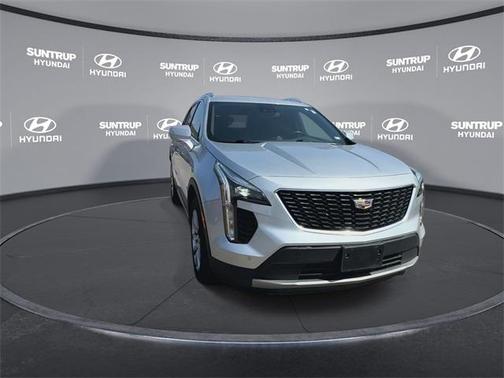 2022 Cadillac XT4 Premium Luxury