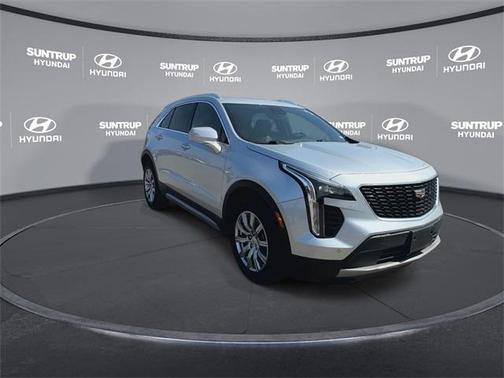 2022 Cadillac XT4 Premium Luxury