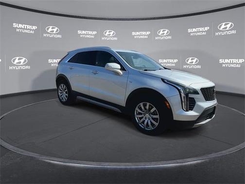 2022 Cadillac XT4 Premium Luxury