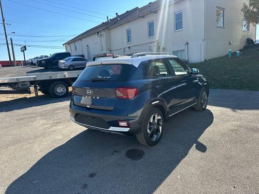 2024 Hyundai VENUE Limited