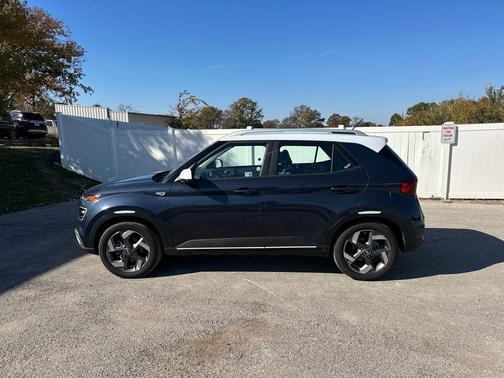 2024 Hyundai VENUE Limited