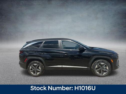 Phantom Black 2026 Hyundai TUCSON SEL