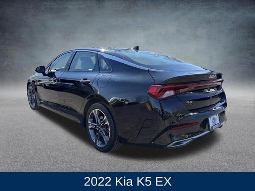 2022 Kia K5 EX