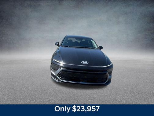 2025 Hyundai SONATA SE