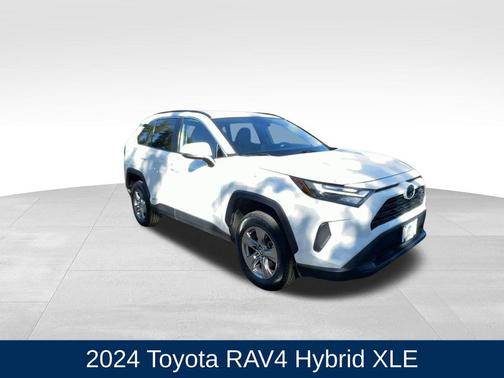 2024 Toyota RAV4 Hybrid XLE