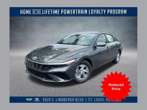 2025 Hyundai ELANTRA SE