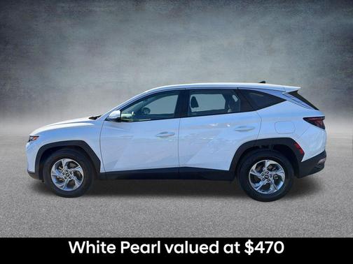 White Pearl 2024 Hyundai TUCSON SE