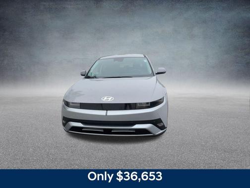 2025 Hyundai IONIQ 5 SE