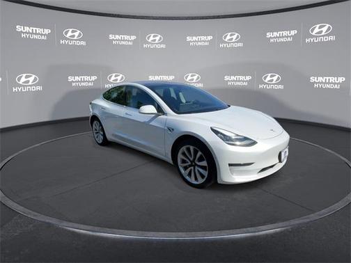 2020 Tesla Model 3 Standard Range