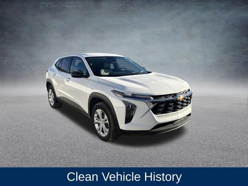 2025 Chevrolet Trax LS