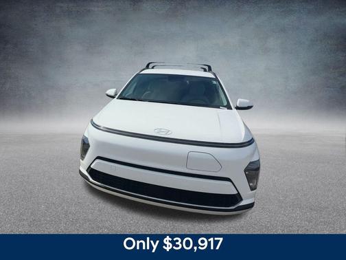 Atlas White 2025 Hyundai KONA EV SEL