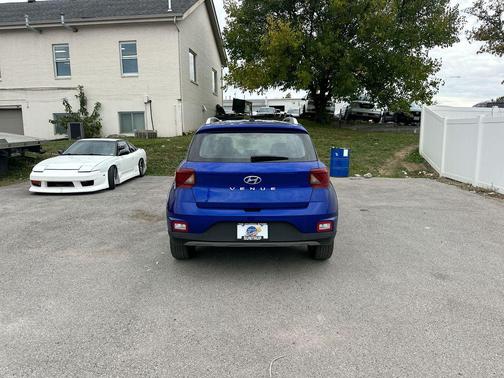2024 Hyundai VENUE Limited