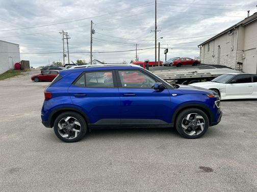 2024 Hyundai VENUE Limited