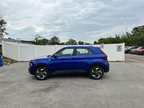 2024 Hyundai VENUE Limited