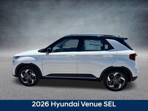 Lunar White w/Black Roof 2026 Hyundai VENUE SEL w/Two-Tone Roof