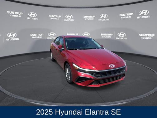 2025 Hyundai ELANTRA SE