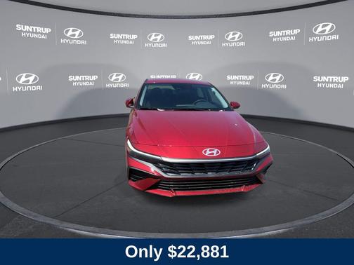 2025 Hyundai ELANTRA SE