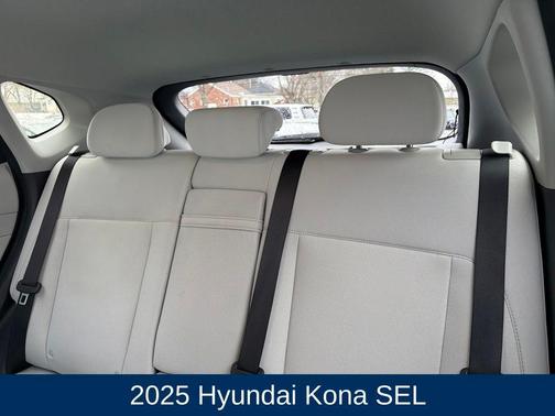 2025 Hyundai KONA SEL