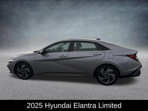 2025 Hyundai ELANTRA Limited