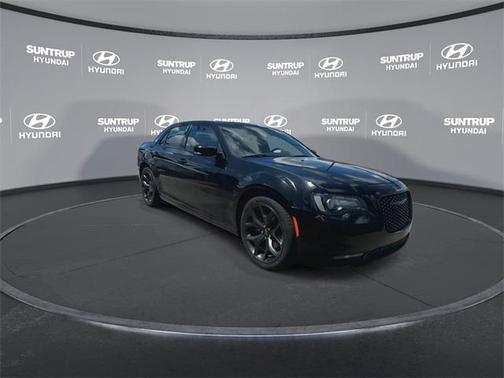 2022 Chrysler 300 S