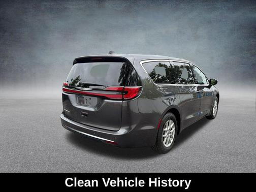 Granite Crystal Metallic Clearcoat 2023 Chrysler Pacifica Touring L