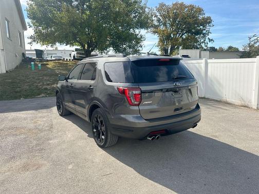 2019 Ford Explorer Sport