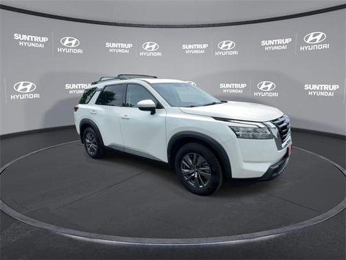 2022 Nissan Pathfinder SV 4WD