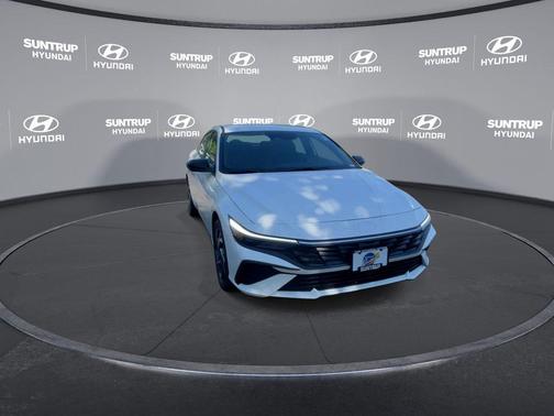 2025 Hyundai ELANTRA HEV SEL Sport