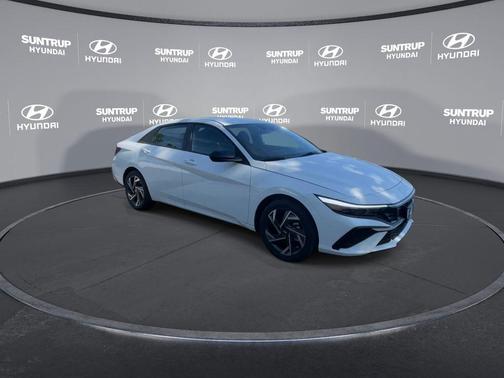 2025 Hyundai ELANTRA HEV SEL Sport
