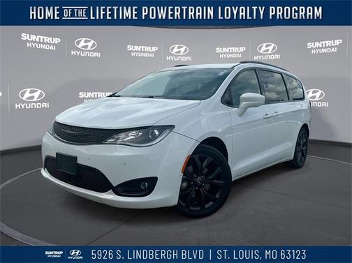 2020 Chrysler Pacifica Touring L